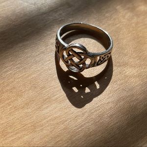 STERLING SILVER CELTIC KNOT RING